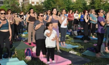 Eskişehir'de kadınlar 'yoga yasağına' yoga yaparak yanıt verdi