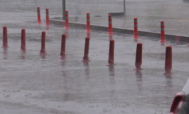 Meteoroloji sel baskını için uyardı: Diyarbakır’da sağanak etkili oldu