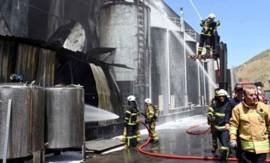 Kırıkkale'de madeni yağ fabrikasında yangın