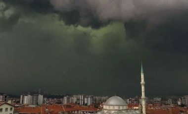 Ankara’da sağanak öncesinde görülen gizemli 'yeşil bulutların' sebebi belli oldu