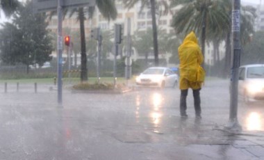 İzmir için kuvvetli sağanak uyarısı (12 Haziran 2022)