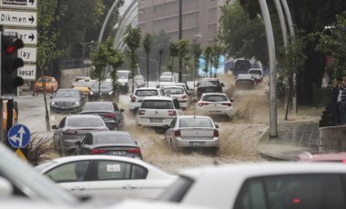 Son Dakika: Ankara'da yoğun yağış...  1 kişi yaşamını yitirdi, okullar tatil edildi