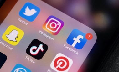 Okullardan TikTok, Instagram ve Facebook gibi 'sosyal medya' devlerine dava