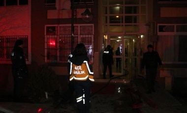 Nevşehir'de 9 katlı binada yangın paniği: 6 kişi dumandan etkilendi