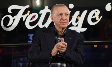 Son Dakika: 20 yıldır iktidarda olduğunu unutan Erdoğan, Altılı Masa'yı hedef aldı