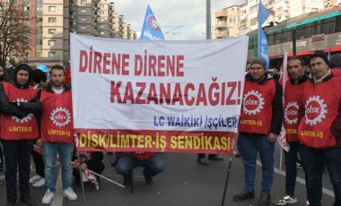 LC Waikiki önünde işçiler direnişte, haklarını istiyorlar: ‘Geçinemiyoruz’ dedik, işten atıldık