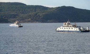 Kuzey Ege’de feribot seferleri fırtına nedeniyle iptal edildi!