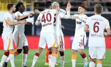 Galatasaray iki ismin ayrılığını veto etti