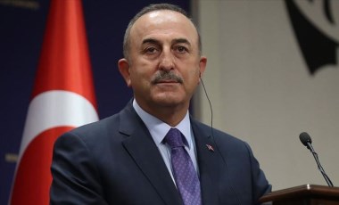 Bakan Çavuşoğlu, İsveç'te Kur'an-ı Kerim yakma eylemini kınadı