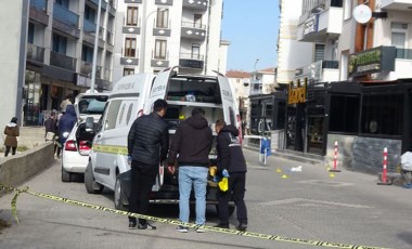 Kırşehir'de polis boşanma aşamasındaki eşini öldürüp, intihar girişiminde bulundu