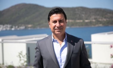 Bodrum Belediye Başkanı Ahmet Aras'a restoranda saldırı