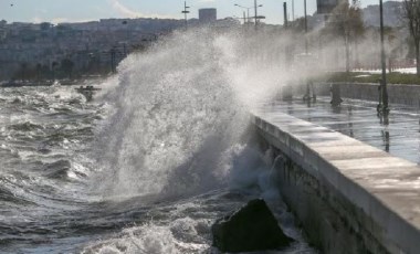 İzmir Valiliği’nde fırtına uyarısı!