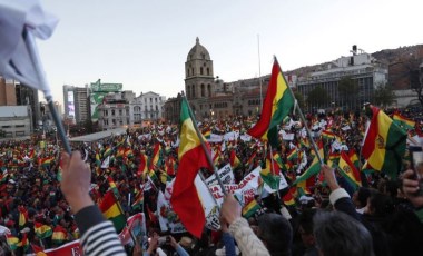 Bolivya'da protestolar devam ediyor: Muhalefet lideri Camacho gözaltına alındı