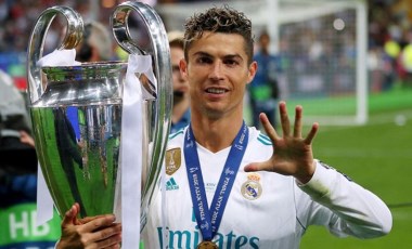 Ronaldo yeniden Şampiyonlar Ligi'nde oynayabilir! Sözleşmesindeki özel madde...