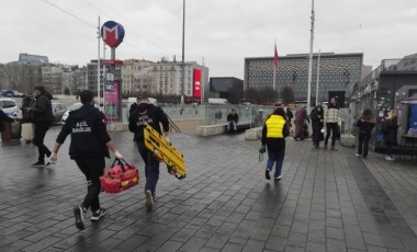 Son Dakika: Taksim metrosunda raylara düşen yolcu nedeniyle seferler durdu