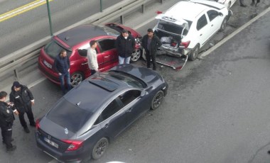 Avcılar'da zincirleme trafik kazası: 5 araç karıştı!