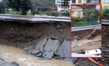 Rize'de yolun dere yatağına çökmesi kamerada