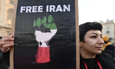 Iran'da Mahsa Amini protestoları: protests: Muhalefet cephesinde öne çıkan isimler kimler ve neden bir araya gelemiyorlar?