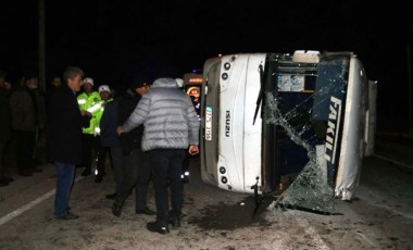 Gaziantep’te servis minibüsü ile otomobil çarpıştı: 10 yaralı