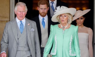 Prens Harry, üvey annesi Kraliçe Camilla'yı tehlikeli olarak nitelendirdi