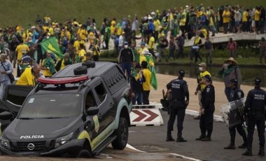 Brezilya’da Bolsonaro destekçisi 1200 kişi gözaltına alındı