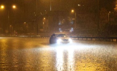 İstanbul’da sağanak etkili olmaya başladı