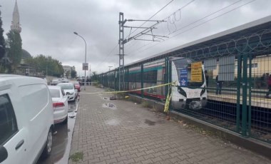 Marmaray'da bir kadın rayların üzerine düştü