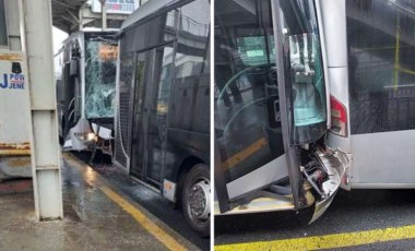 Son dakika... İstanbul Küçükçekmece'de iki metrobüs çarpıştı!