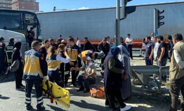 Tekirdağ'da yolcu otobüsü ile TIR çarpıştı: 3 yaralı