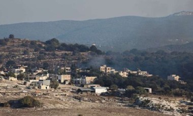 İsrail, Lübnan sınırındaki bazı bölgeleri topçu atışlarıyla vurdu