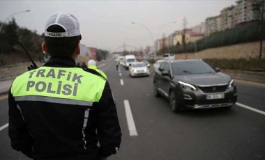 Ankaralılar dikkat... Yarın bazı yollar çift yönlü olarak trafiğe kapatılacak!