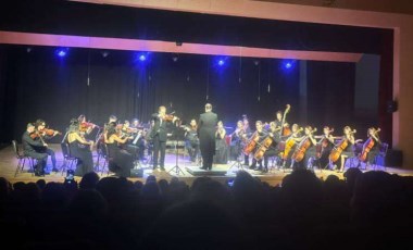 Dünyaca ünlü virtüöz Cihat Aşkın, Çanakkale’de konser verdi