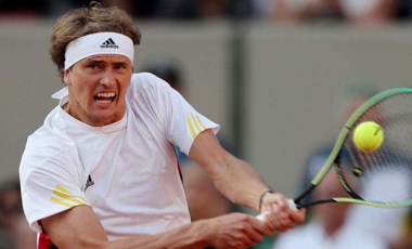 Alexander Zverev'den Japonya Açık'a erken veda