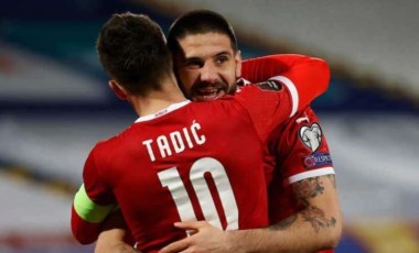 Tadic yıldızlaştı, Sırbistan son maça bıraktı