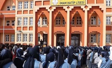 İmam hatip lisesi tuvaletinde 'gizli kamera' skandalı: Hizmetli gözaltına alındı!