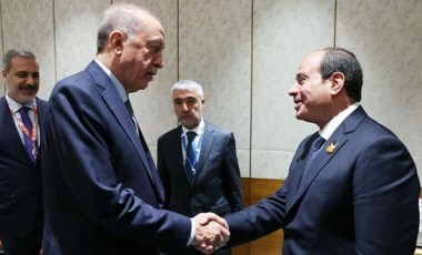 Son dakika... Erdoğan, Sisi ile görüştü