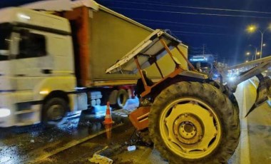 Korkunç kaza... Traktör ortadan ikiye bölündü: 5 yaralı