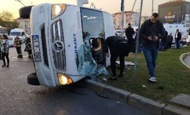 İşçi servisi ile halk otobüsü çarpıştı: 11 kişi yaralandı!