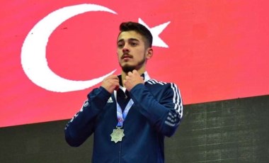 Milli sporcu Ömer Faruk Yürür altın madalya kazandı!