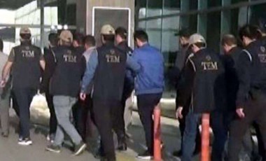 Manisa'da FETÖ operasyonu: 15 gözaltı