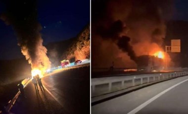 Antalya’da faciadan dönüldü: Seyir halindeki yolcu otobüsü alev alev yandı