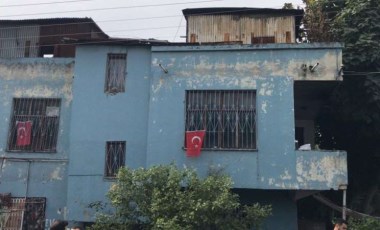 Adana'da erkek vahşeti... Evli olduğu kadını baltayla katletti!