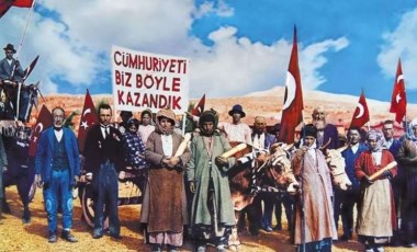 Cumhuriyet'in sembol fotoğrafını canlandırdılar!