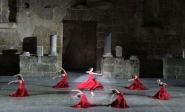 Cumhuriyetin 100. yılı Aspendos'ta kutlandı...