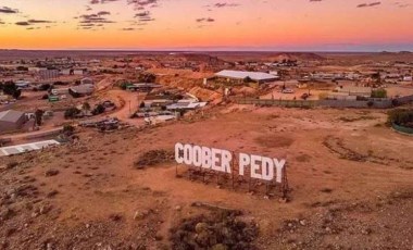 İnsanlar burada yeraltında yaşıyor: Coober Pedy'nin sırları