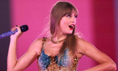 Taylor Swift'in turne filmi ön bilet satışlarında 100 milyon doları aştı