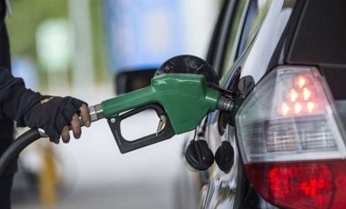 Peş peşe indirimler pompaya yansıdı: 8 Ekim 2023 güncel benzin motorin ve LPG fiyatları...