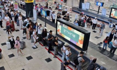 Rusya'dan gelen yolcunun valizinden çıkanlar şoke etti