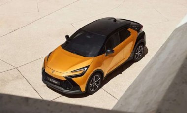 Toyota C-HR SUV segmentini fethetmeye geliyor: Fiyatı ve teknik özellikleri