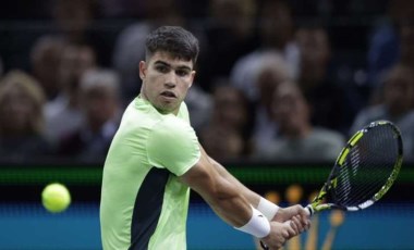 Carlos Alcaraz'dan Paris Masters'a erken veda!